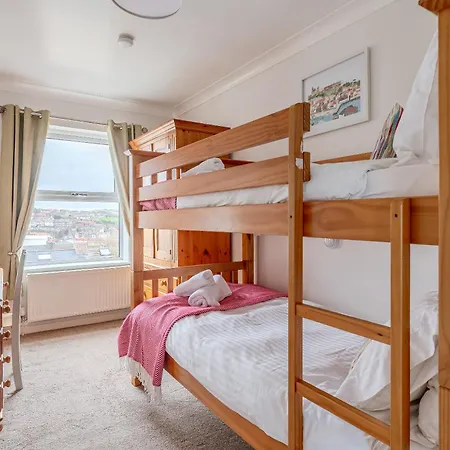 Semesterbostad Rosemill - Large Pet Friendly With Off Road Parking Whitby