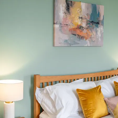 Semesterbostad Rosemill - Large Pet Friendly With Off Road Parking