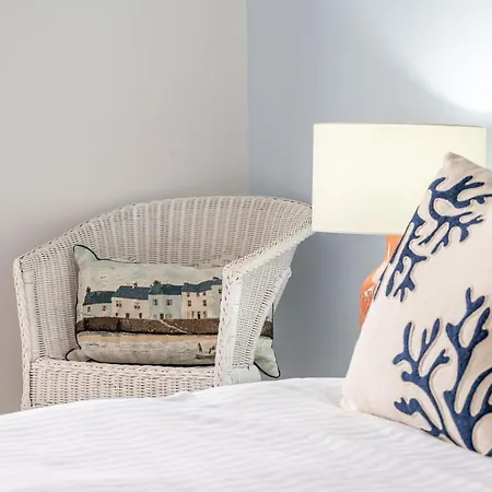 Nyaraló Rosemill - Large Pet Friendly With Off Road Parking *